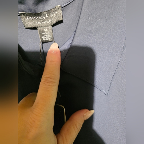 Current Air NWT Elegant Navy Lace Sleeve Women's Top Size Medium PTP 20 - Picture 3 of 4